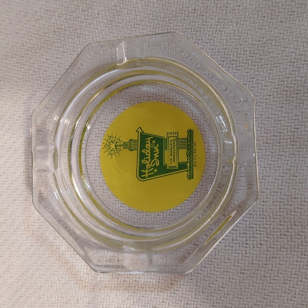 Vintage 1950's Holiday Inn glass‎ ashtray